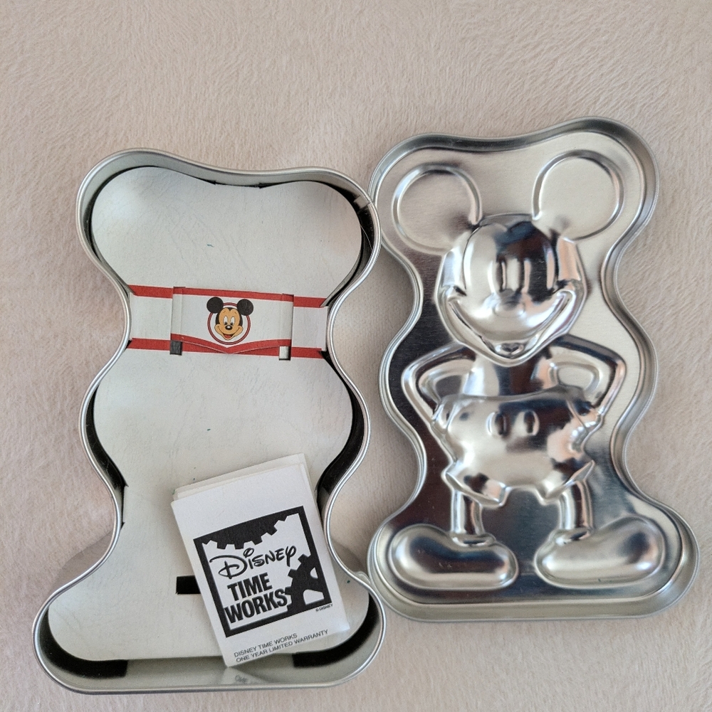 Disney Gold Rectangular Watch - Picture 12 of 12